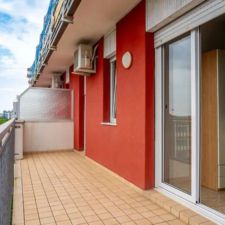 Spacious With Sea View - Beahost Apartament