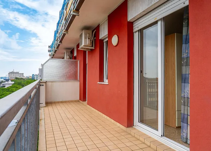 Spacious With Sea View - Beahost Апартаменты